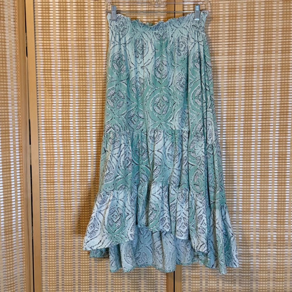 LC Lauren Conrad Mint Green Medallion Tiered Maxi Skirt Smocked Waist Small
